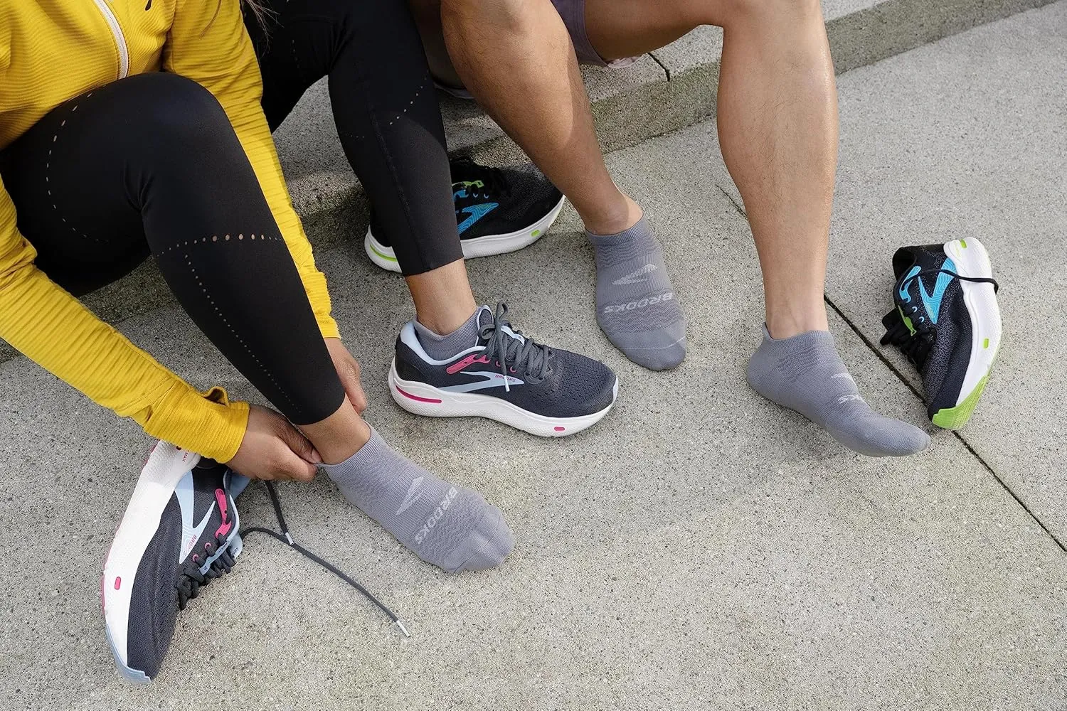 Brooks Run-In No Show Socks I Men & Women Performance Athletic Running Socks I Comfort Fit (6-Pack Set)