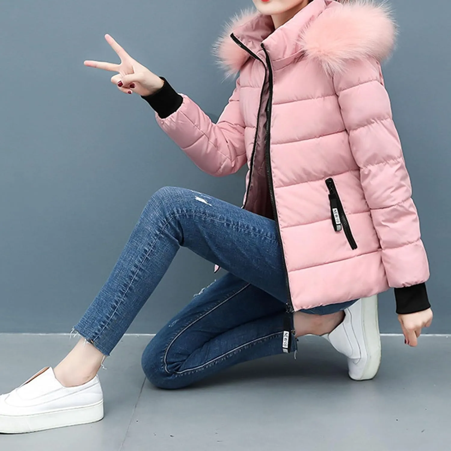 Women's Quilted Puffer Jacket Removable Faux Fur Hooded Long Puffer Coat Lightweight Full-Zip Puffer Jacket
