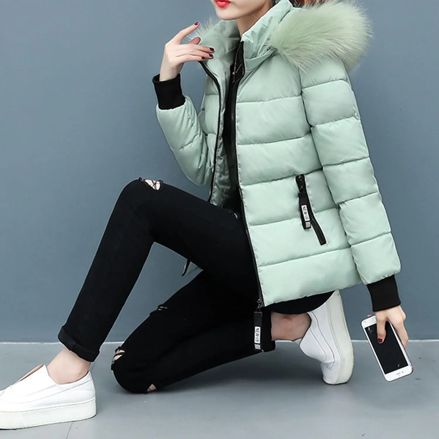 Women's Quilted Puffer Jacket Removable Faux Fur Hooded Long Puffer Coat Lightweight Full-Zip Puffer Jacket